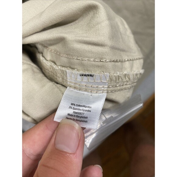 New St. Johns Bay Cargo Pants Roll up Tab Hem Size 14 Khaki Tan Stretch Outdoors - Picture 7 of 9